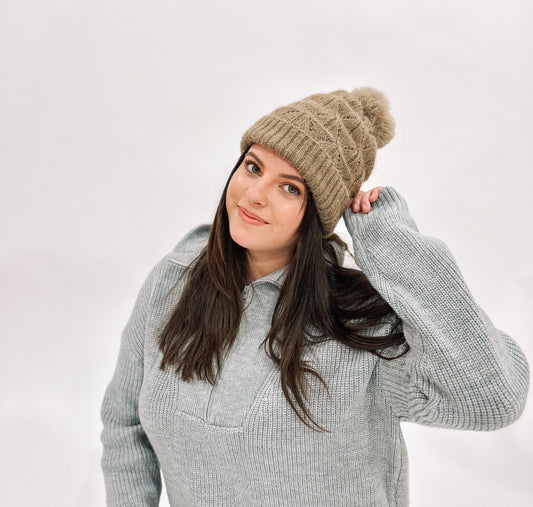 Faye Fuzzy Beanie | Brown